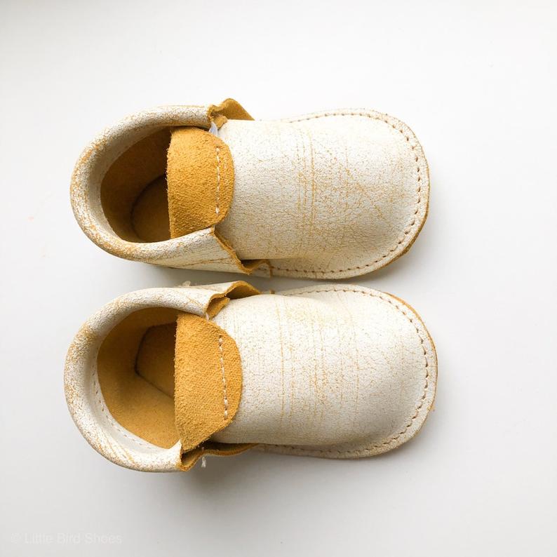 BABY LEATHER SHOES Golden beige