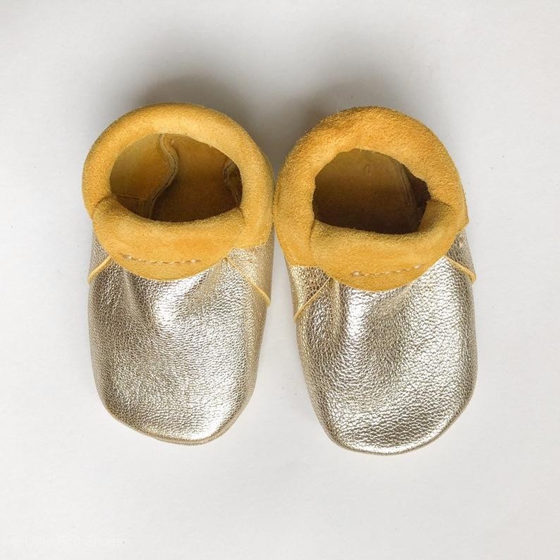 BABY LEATHER SHOES Shiny golden